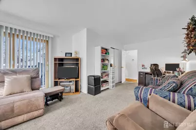 407 Clinton Avenue, Middlesex, NJ 08846 - Photo 13