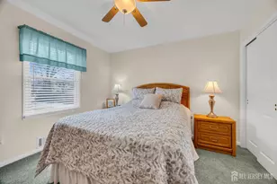 407 Clinton Ave, Middlesex, NJ 08846 - Photo 15