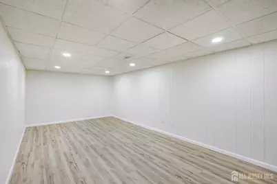 21 Wellington Court, Sayreville, NJ 08872 - Photo 19