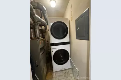 1109 Stoneridge Circle, Helmetta, NJ 08828 - Photo 3