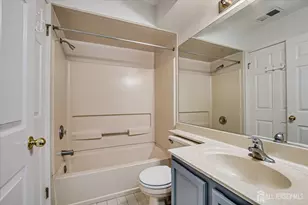 936 Waterford Dr, Edison, NJ 08817 - Photo 25