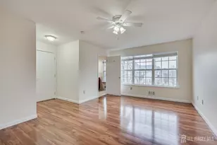 919 Plymouth Rd, North Brunswick Township, NJ 08902 - Photo 21