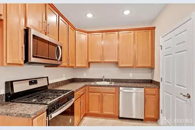 944 Halifax Place, Hamilton Township, NJ 08619 - Photo 5