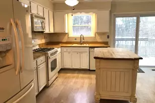 705 Sharon Garden Ct, Woodbridge Township, NJ 07095 - Photo 9