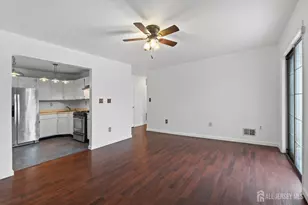 12 Kingston Run, North Brunswick Township, NJ 08902 - Photo 3