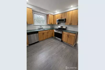 149 N 5th Avenue N, Highland Park, NJ 08904 - Photo 5
