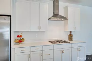 1001 Navigator Ave, Marlboro Township, NJ 07746 - Photo 9