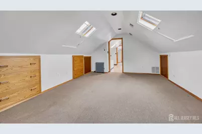 128 E Colfax Avenue E, Roselle Park, NJ 07204 - Photo 15