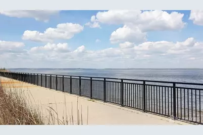 106 Boulevard W, Old Bridge Township, NJ 07735 - Photo 33