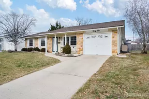 45 10th Ave, Monroe Township, NJ 08831 - Photo 3