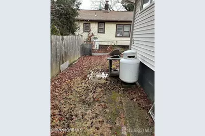 306 Norwood Avenue, Old Bridge Township, NJ 08879 - Photo 5