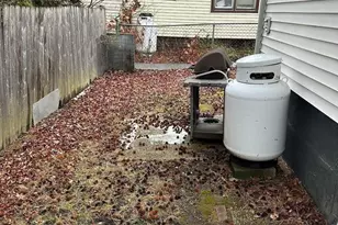 306 Norwood Ave, Old Bridge Township, NJ 08879 - Photo 5