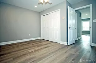 5 Cambridge Dr, Monroe Township, NJ 08831 - Photo 3