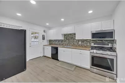 120 Winthrop Road, Edison, NJ 08817 - Photo 5