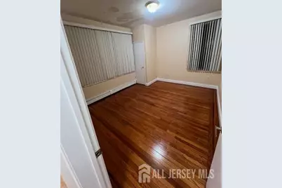 5 Pomona Avenue, Newark, NJ 07112 - Photo 3