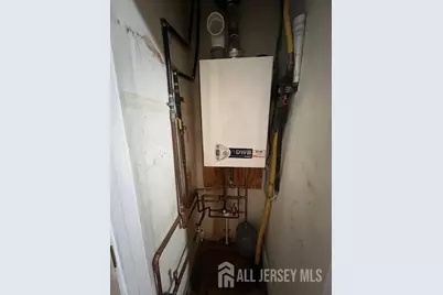 5 Pomona Avenue, Newark, NJ 07112 - Photo 13