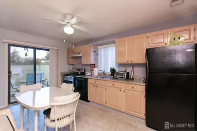 77 Linda Lane, Edison, NJ 08820 - Photo 9