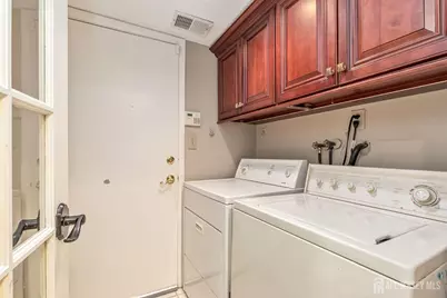 404 N Westgate Drive, Edison, NJ 08820 - Photo 11