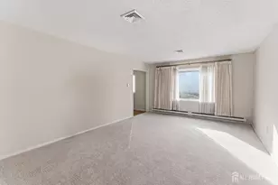 412 Oxford Ln, Monroe Township, NJ 08831 - Photo 7