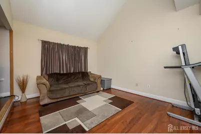 285 Nathan Court, Aberdeen Township, NJ 07721 - Photo 15