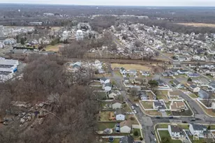 285 Nathan Ct, Aberdeen Township, NJ 07721 - Photo 41