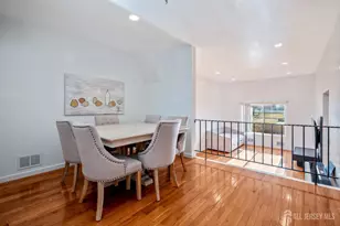 424 Middlewood Rd, Middletown, NJ 07748 - Photo 3