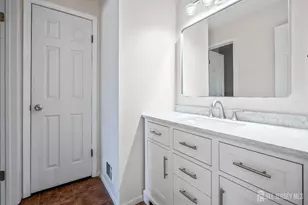 424 Middlewood Rd, Middletown, NJ 07748 - Photo 9