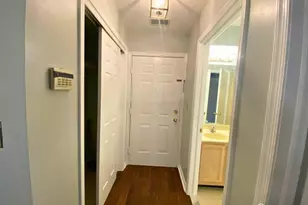 215 Waterford Dr, Middlesex, NJ 08817 - Photo 5