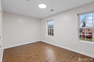 33 McAuliffe Dr, North Brunswick Township, NJ 08902 - Photo 11