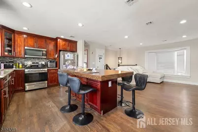 5 Jessie Street, Carteret, NJ 07008 - Photo 3