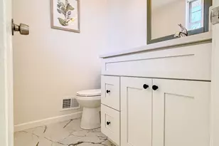 386 Inwood Ct, Franklin Township, NJ 08873 - Photo 5