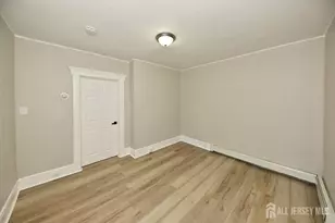 652 Penn St, Perth Amboy, NJ 08861 - Photo 9