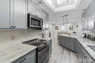 205 Madison Ln, Monroe Township, NJ 08831 - Photo 15