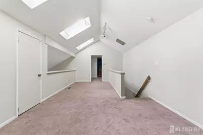 92 Beverly Hill Terrace, Woodbridge Township, NJ 07095 - Photo 17