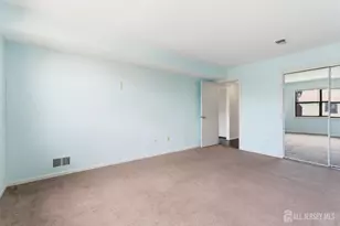 92 Beverly Hill Terrace, Woodbridge Township, NJ 07095 - Photo 15