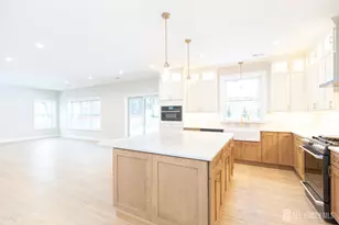 7 Altamont Rd, Edison, NJ 08817 - Photo 13