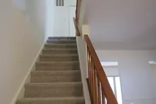 32 Lafayette Ct, North Brunswick Township, NJ 08902 - Photo 9