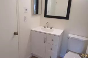 32 Lafayette Ct, North Brunswick Township, NJ 08902 - Photo 21