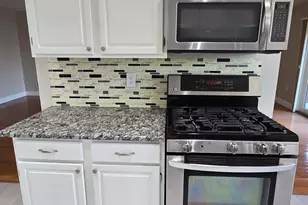 144 Beverly Hl Ter, Woodbridge Township, NJ 07095 - Photo 5