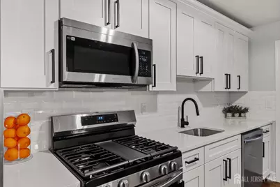 139 Lee Drive, Middlesex, NJ 08846 - Photo 15