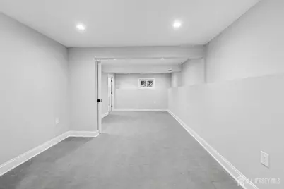 139 Lee Drive, Middlesex, NJ 08846 - Photo 33