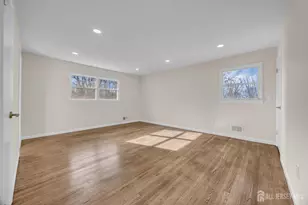 127 Stockton Ave, Franklin Township, NJ 08540 - Photo 17