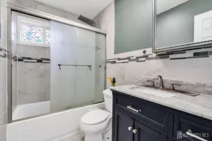 89 W Warren St, Iselin, NJ 08830 - Photo 19