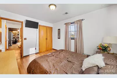 8 Johnson Street, Carteret, NJ 07008 - Photo 21