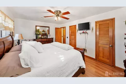 8 Johnson Street, Carteret, NJ 07008 - Photo 19