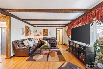 8 Johnson Street, Carteret, NJ 07008 - Photo 5