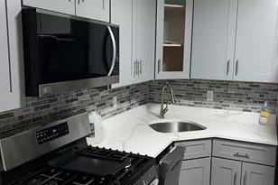 262 Kempsey Dr, North Brunswick Township, NJ 08902 - Photo 7