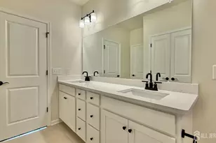 618 Sadie Cir, New Brunswick, NJ 08901 - Photo 9