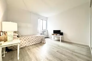 528 Cricket Ln, Woodbridge Township, NJ 07095 - Photo 5