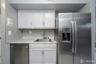 28 Powderhorn Ct, Woodbridge Township, NJ 07095 - Photo 11